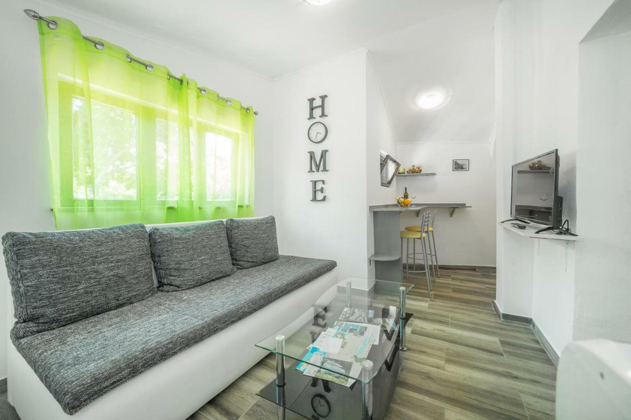 Appartement Jere à Tribalj Extérieur photo