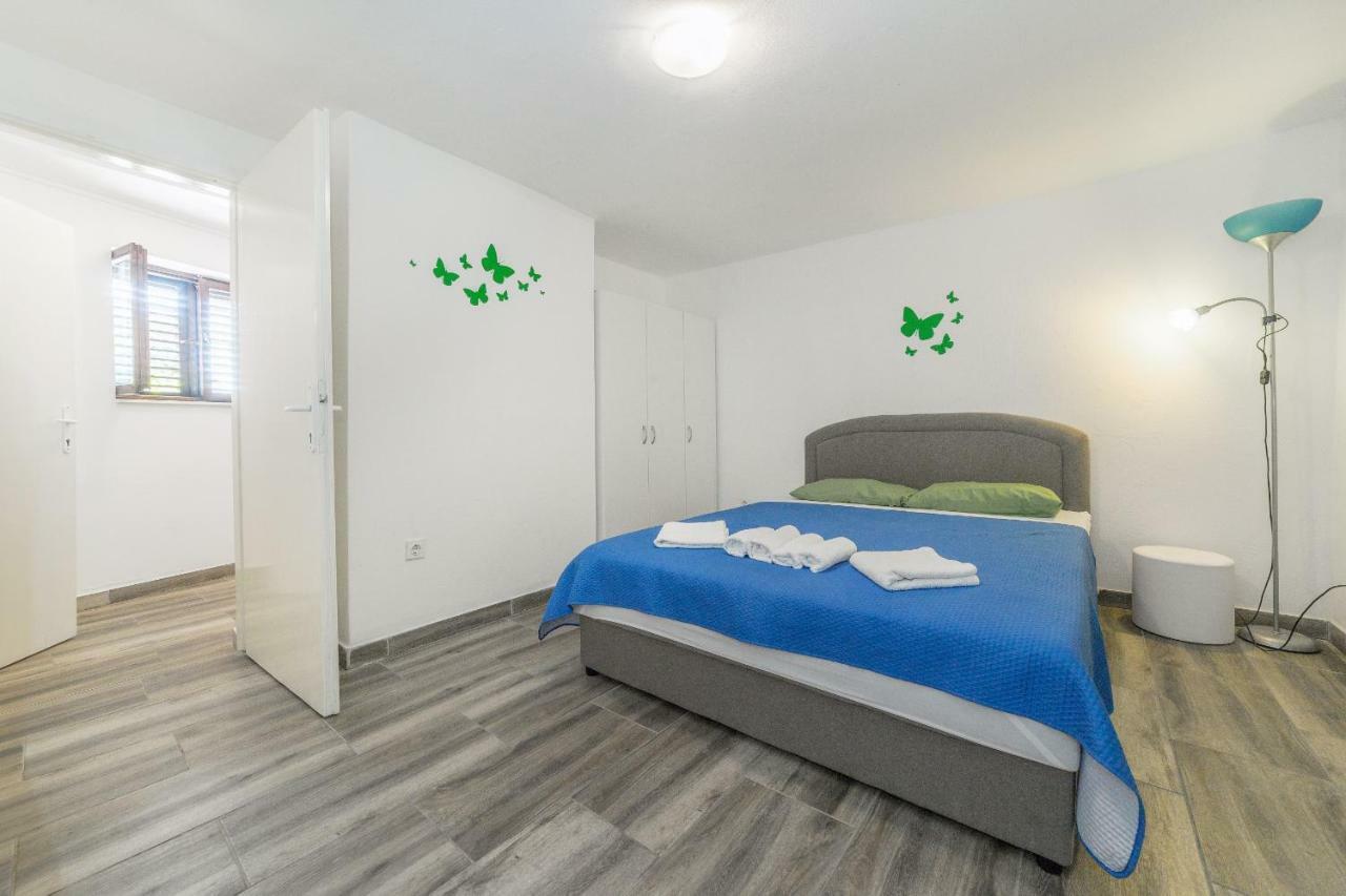 Appartement Jere à Tribalj Extérieur photo